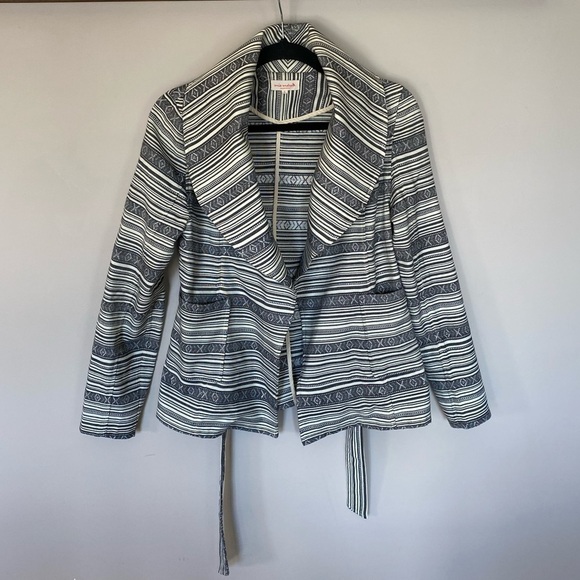 MIA Melon Wrap Short Trench Jacket. Aztec Print - Picture 3 of 13
